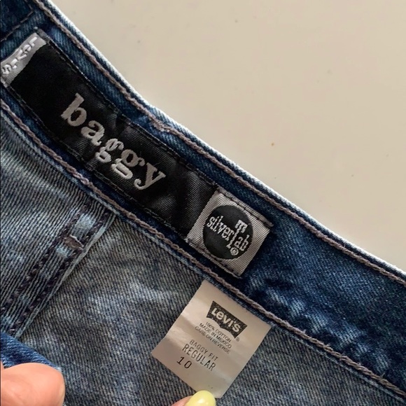 Vintage Levi’s Denim Shorts - Size 23/24 - Picture 8 of 9